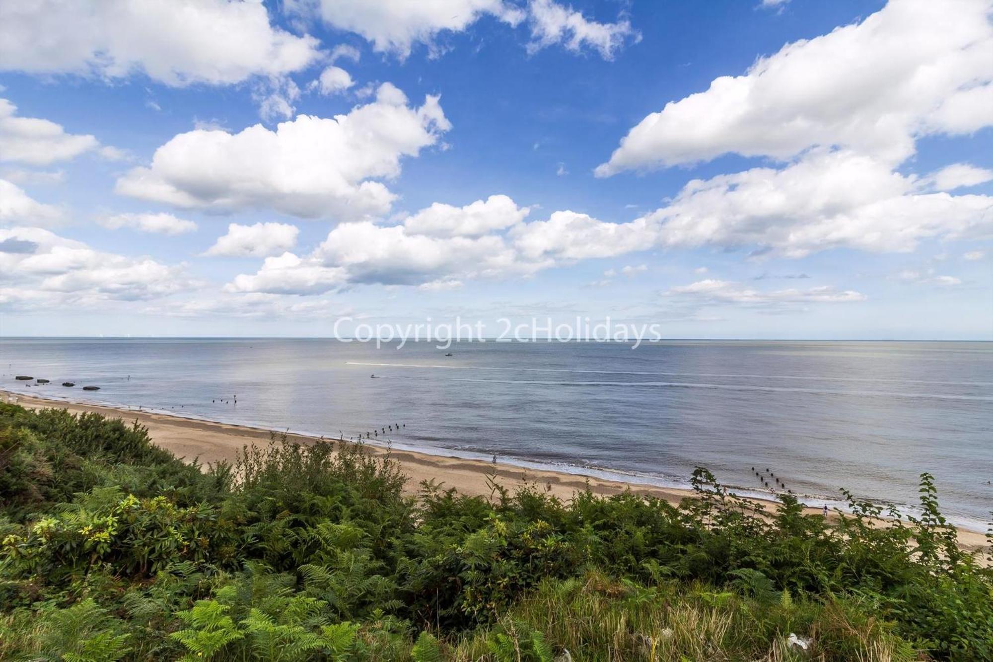 Beautiful Caravan For Hire With A Partial Sea View In Suffolk Ref 32042Az Lowestoft Exteriör bild